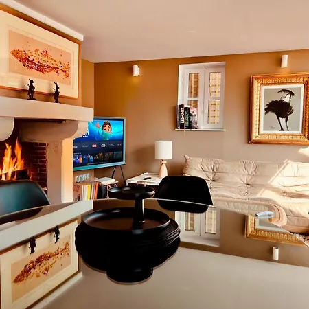 La Petite Adresse Du 10honfleur Apartman