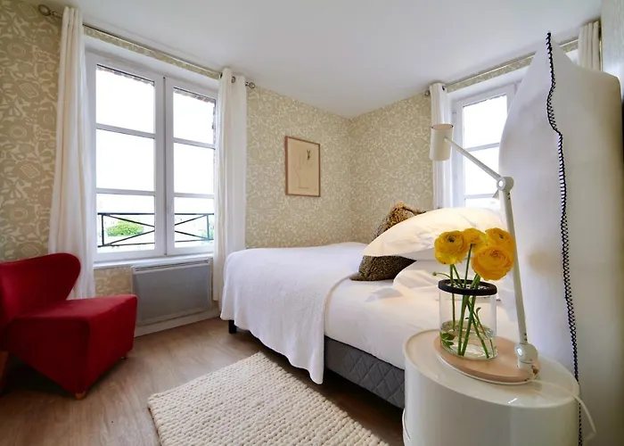 La Petite Adresse Du 10honfleur * Онфлёр